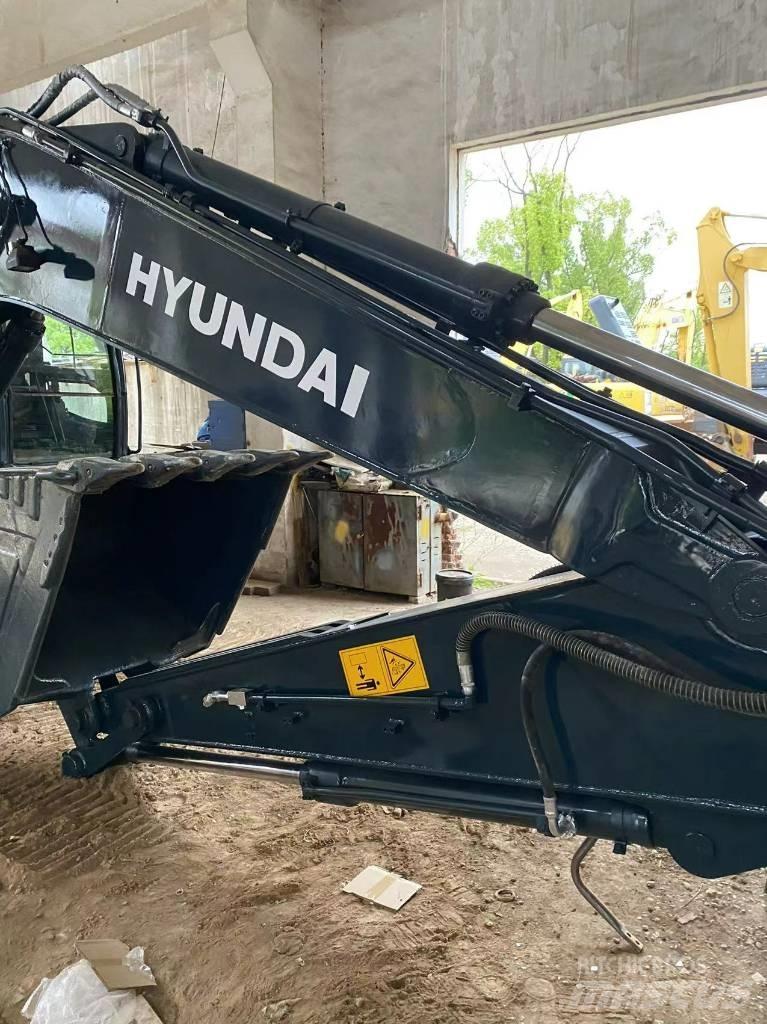 Hyundai 225LC-9 Гусеничные экскаваторы