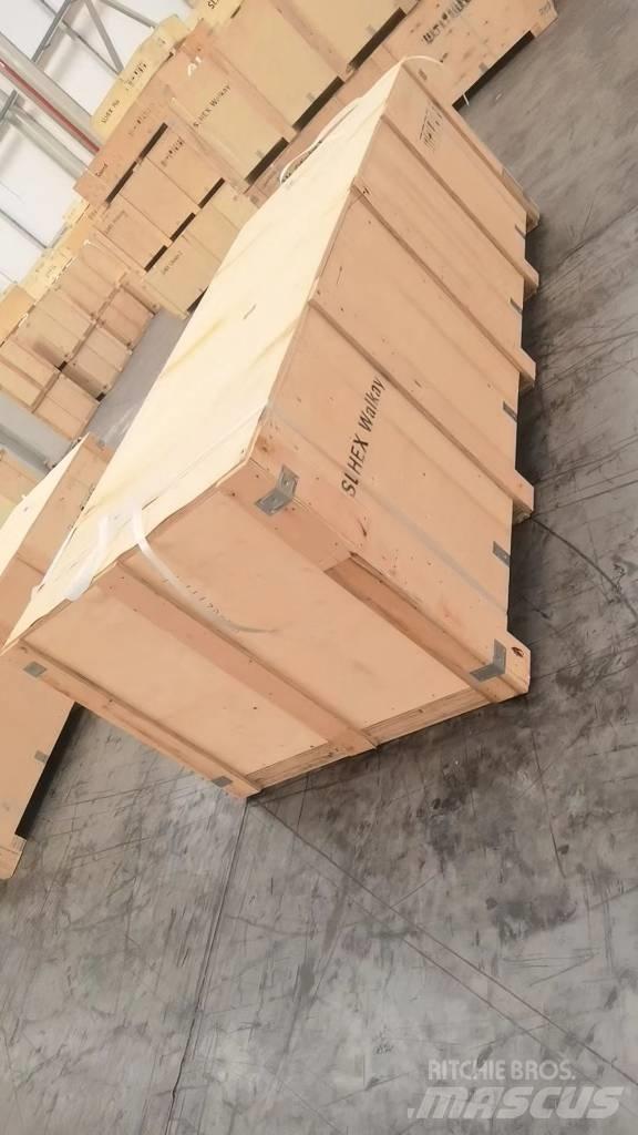 CAT 374 Гусеничные экскаваторы