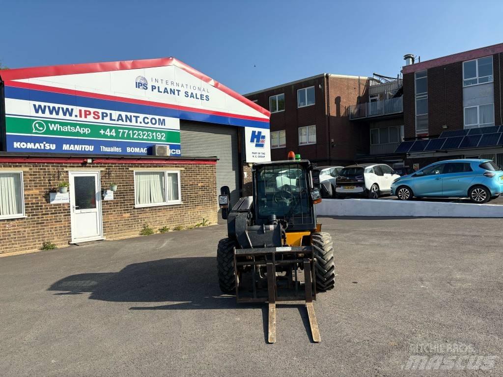 JCB 520-40 Телескопические погрузчики