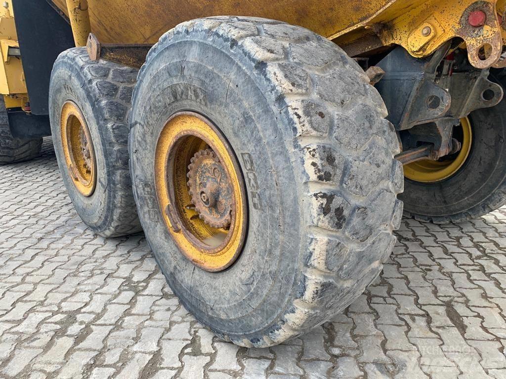 Komatsu HM 300-2 Шарнирно-сочленённые самосвалы