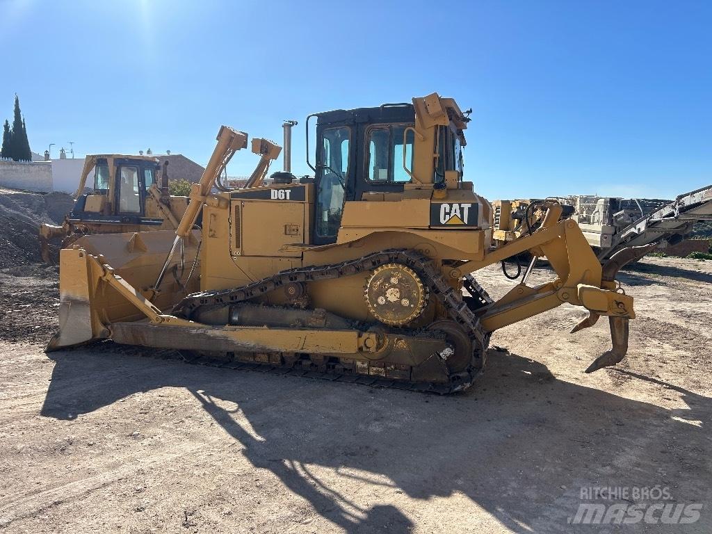 CAT D 6 T XL Гусеничные бульдозеры