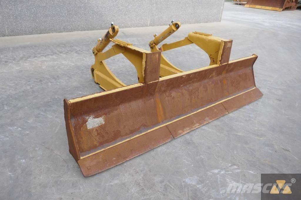 CAT Skidder blade Бульдозерные отвалы