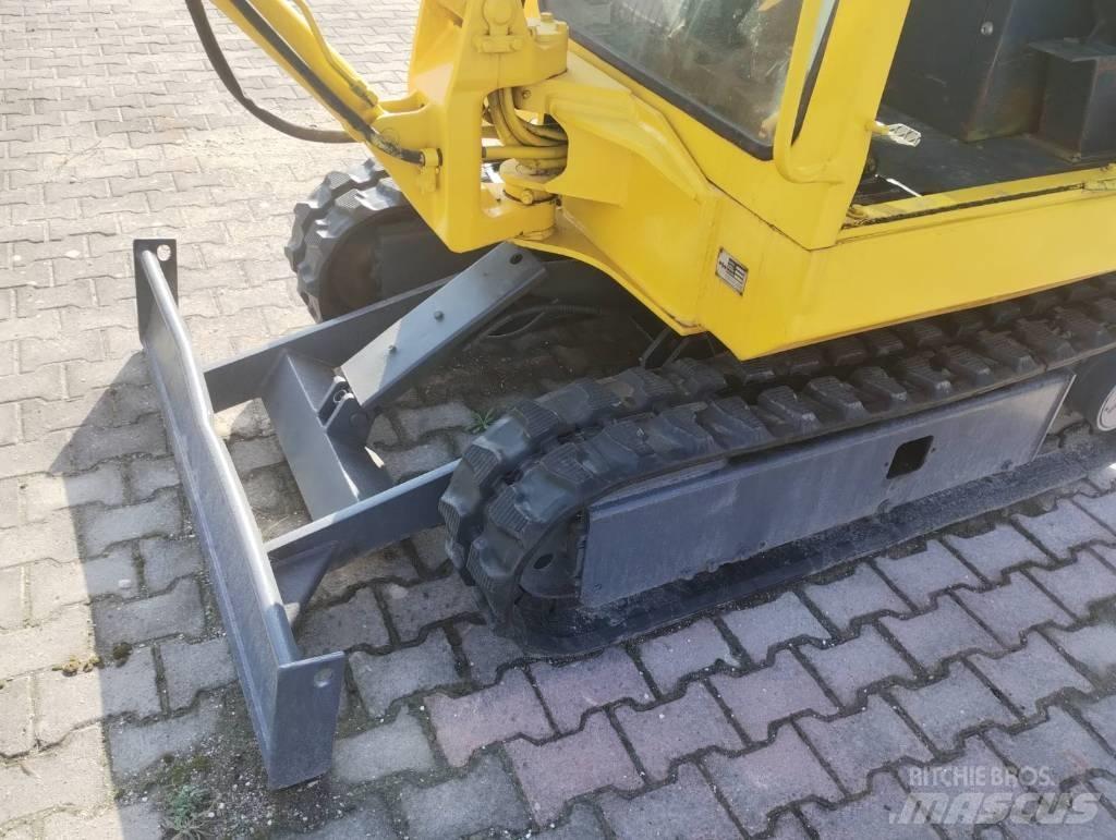 Komatsu PC 10 Гусеничные экскаваторы