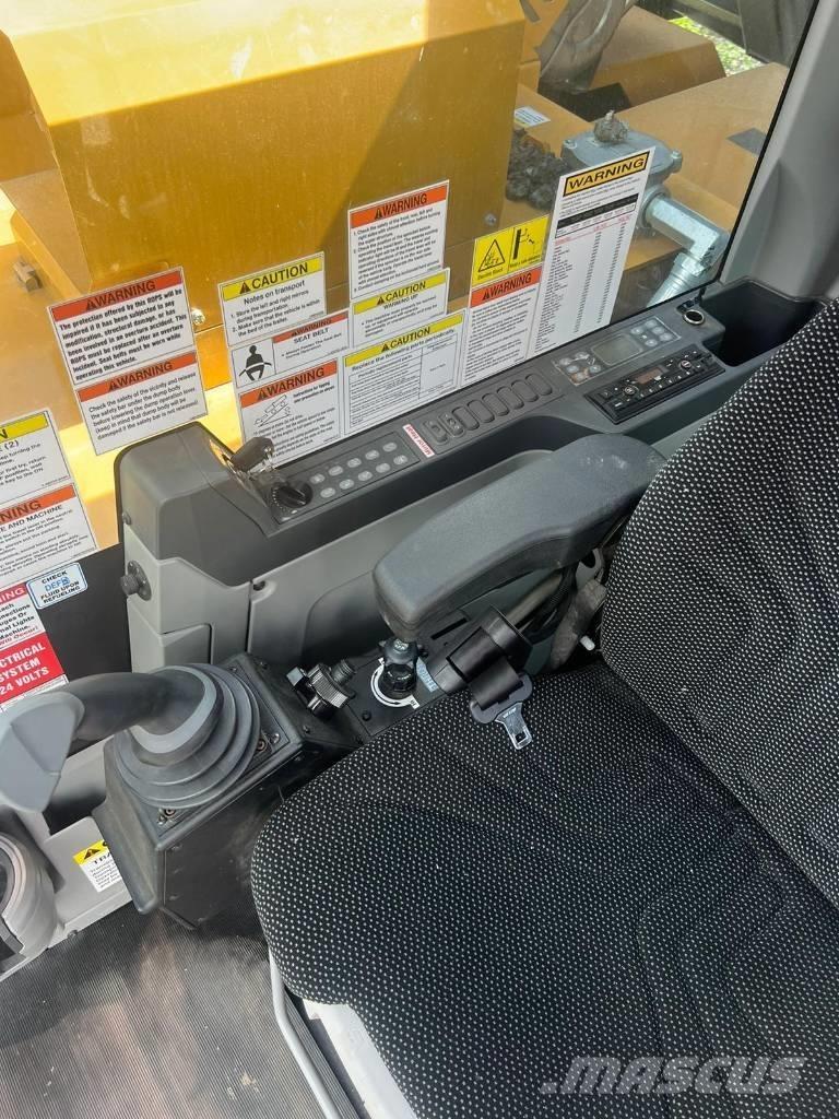 Morooka MST 3000 VDR Гусеничные самосвалы