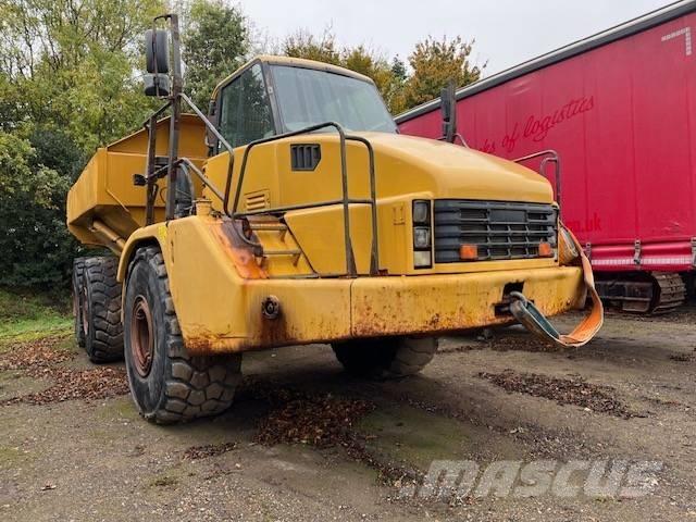 CAT 740 Шарнирно-сочленённые самосвалы