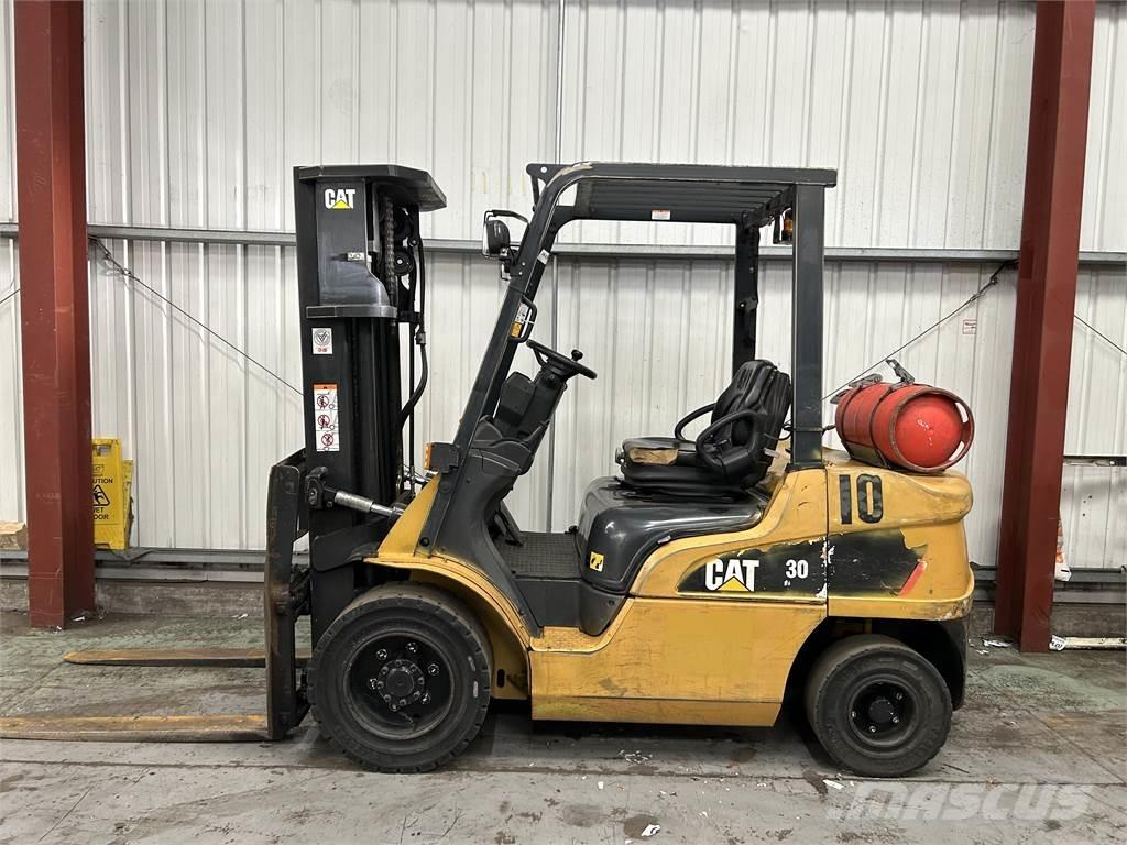 CAT GP30NT Газовые погрузчики