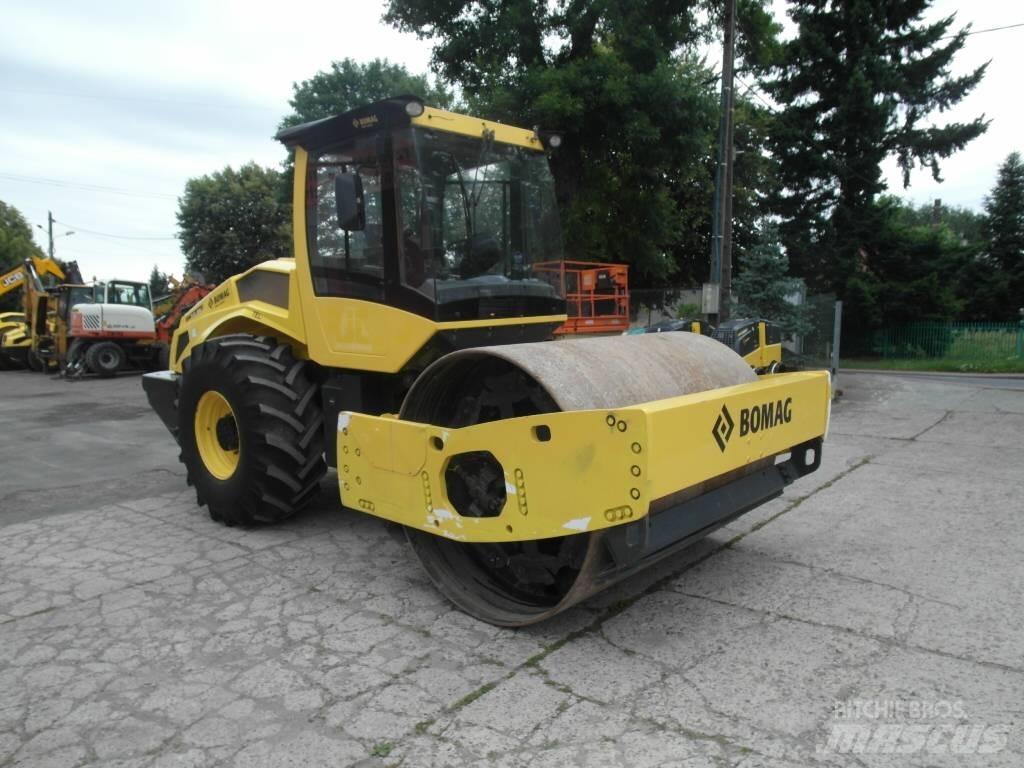 Bomag BW 213 DH-5 Грунтовые катки