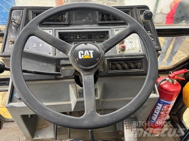 CAT 428 B Экскаваторы-погрузчики