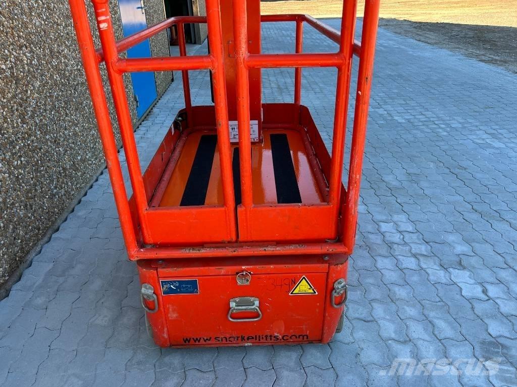 Snorkel TM 12 Вертикальные мачтовые подъемники