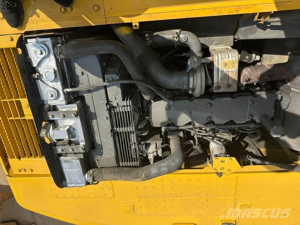 Komatsu PC220-8 Малые экскаваторы 7т-12т