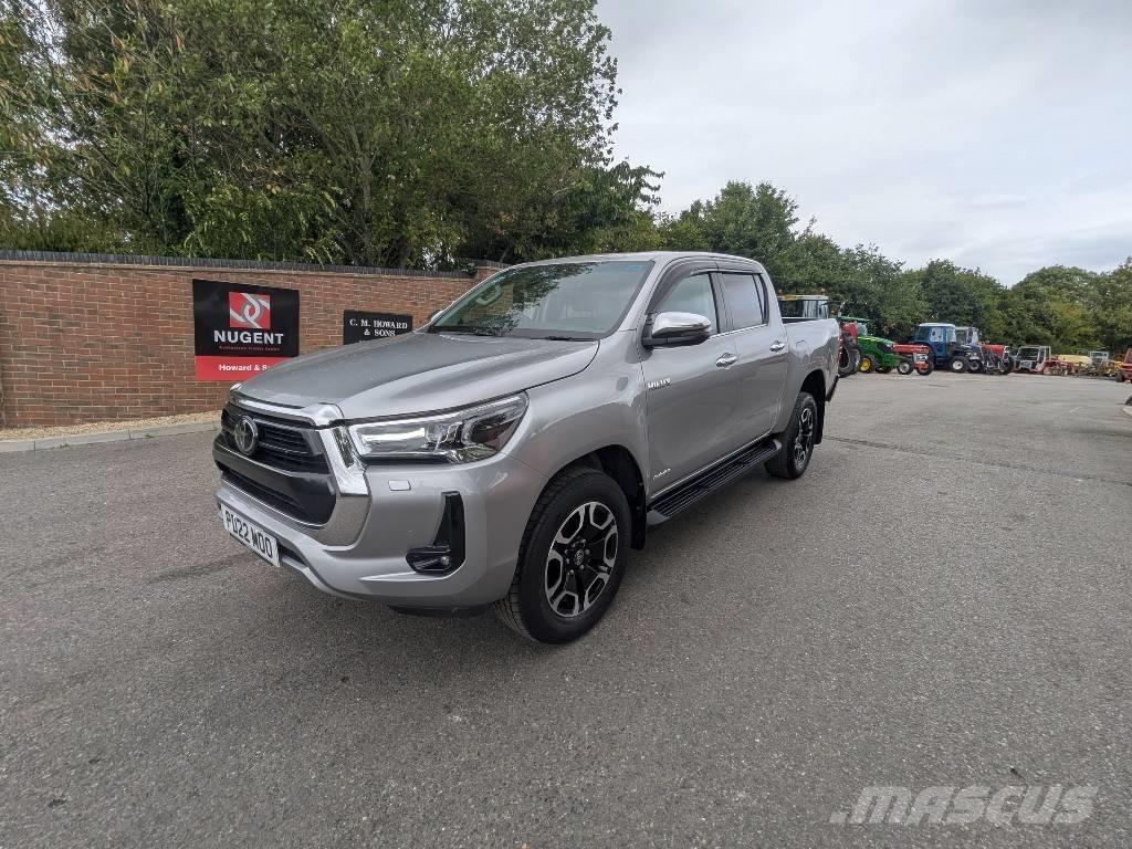 Toyota Hilux Бортовые фургоны