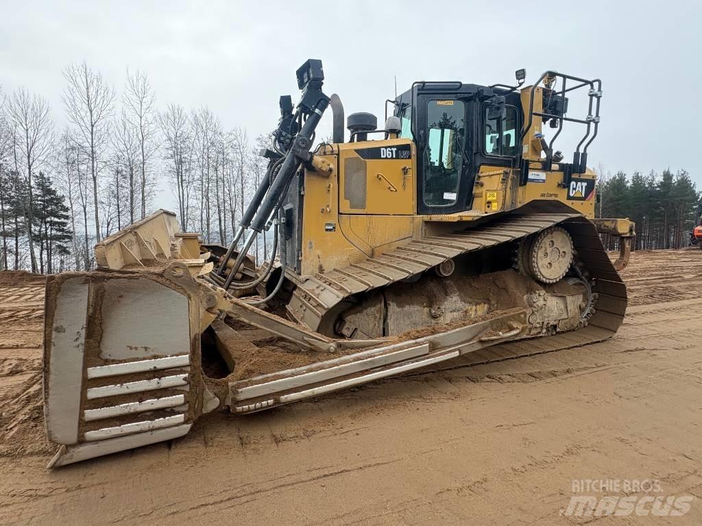 CAT D 6 T LGP Гусеничные бульдозеры