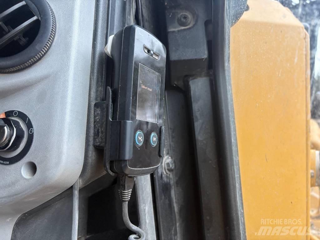 CAT D 6 T LGP Гусеничные бульдозеры