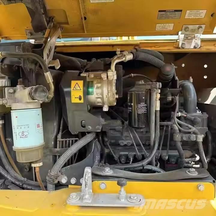 Komatsu PC 70 Гусеничные экскаваторы