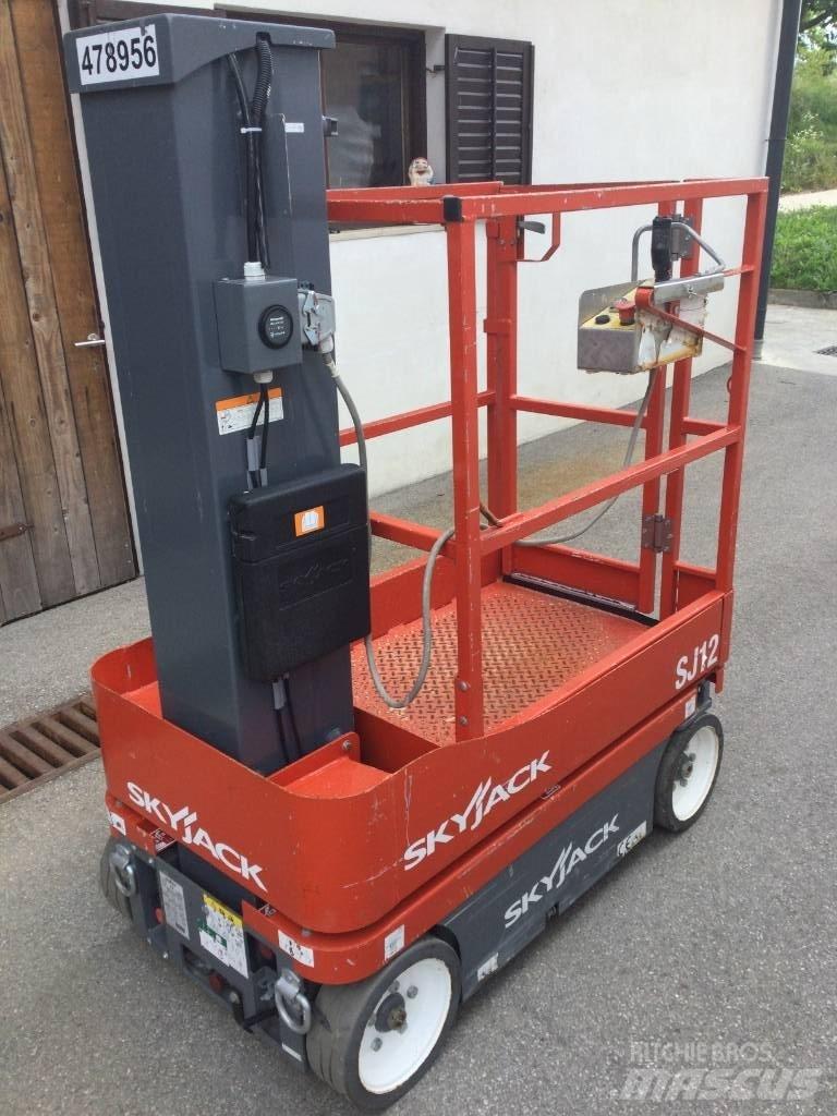 SkyJack SJ 12 Ножничные подъемники
