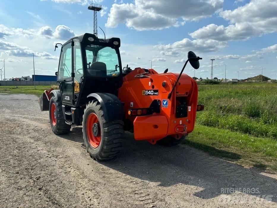 JCB 540-140 Телескопические погрузчики