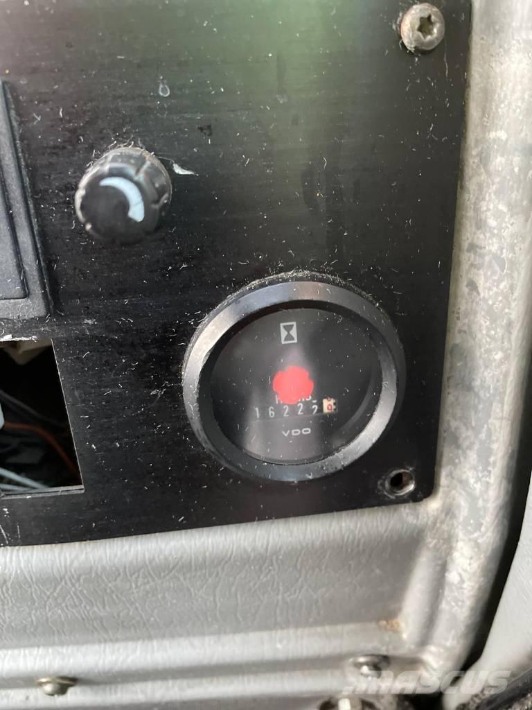 Volvo L 70 E Фронтальные погрузчики