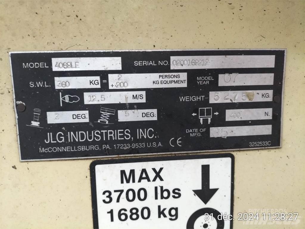 JLG 4069LE Ножничные подъемники