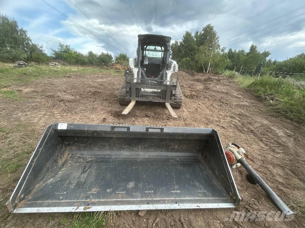 Bobcat T76 Гусеничные фронтальные погрузчики