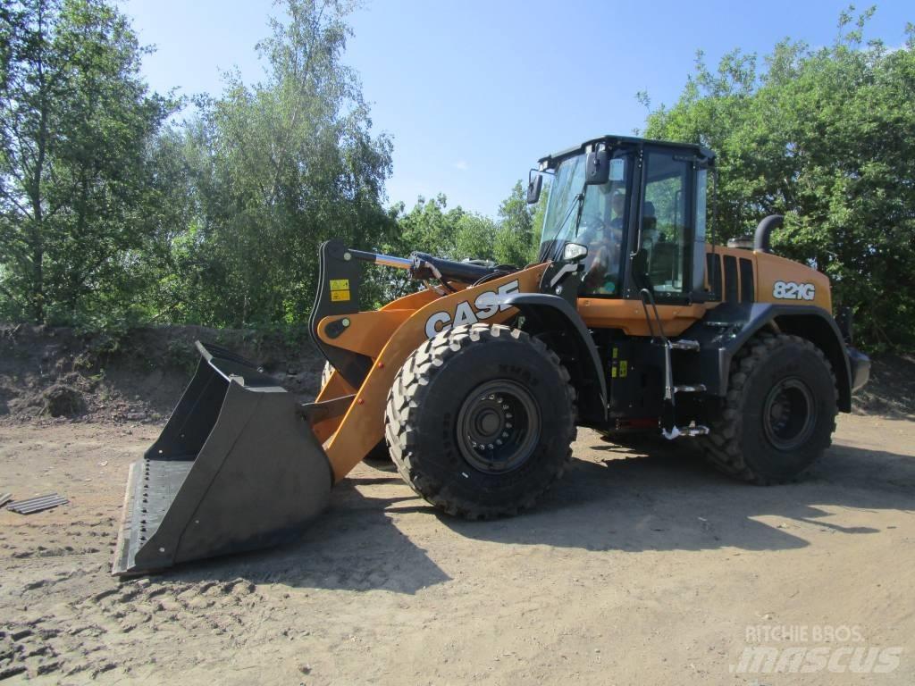 CASE 821 G Фронтальные погрузчики