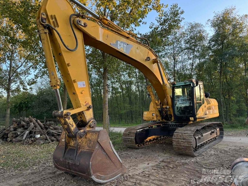 CAT 330CL Гусеничные экскаваторы