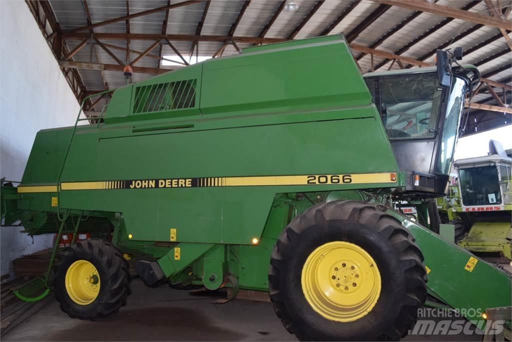 John Deere 2066 Зерноуборочные комбайны