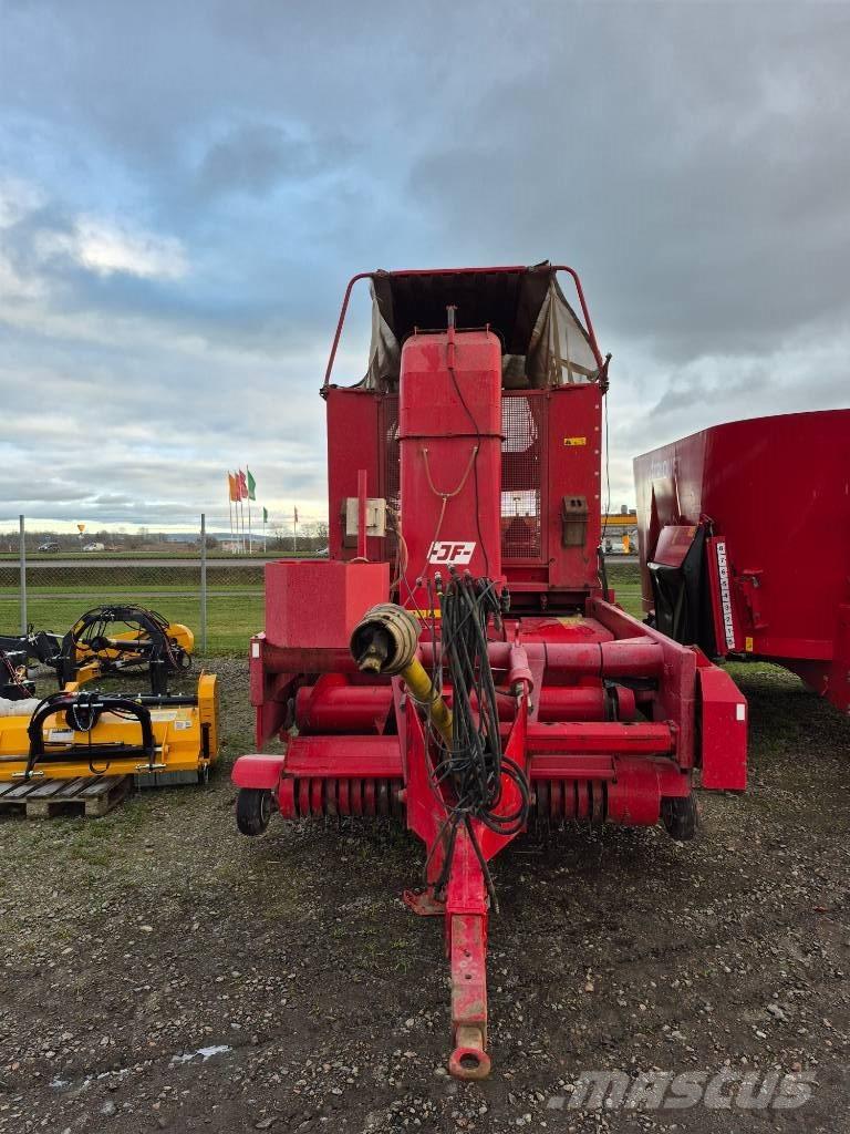 JF 3500 Прицепы с самозагрузкой