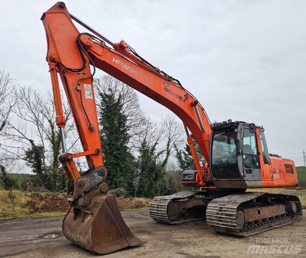 Hitachi ZX 200-1 A/C Гусеничные экскаваторы