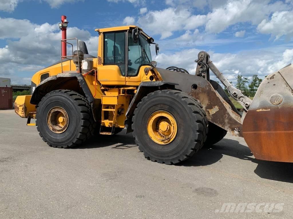 Volvo L 220 H Фронтальные погрузчики