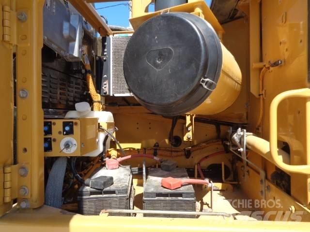 CAT 330 D L Гусеничные экскаваторы