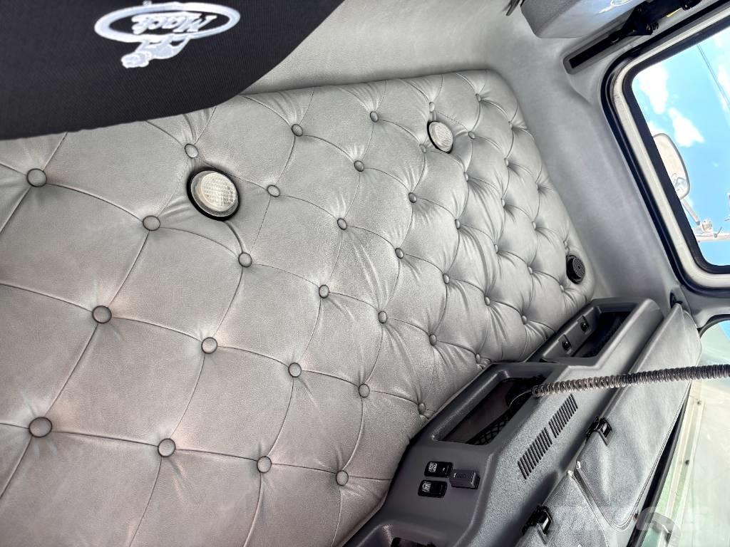 Mack CHU 613 Седельные тягачи