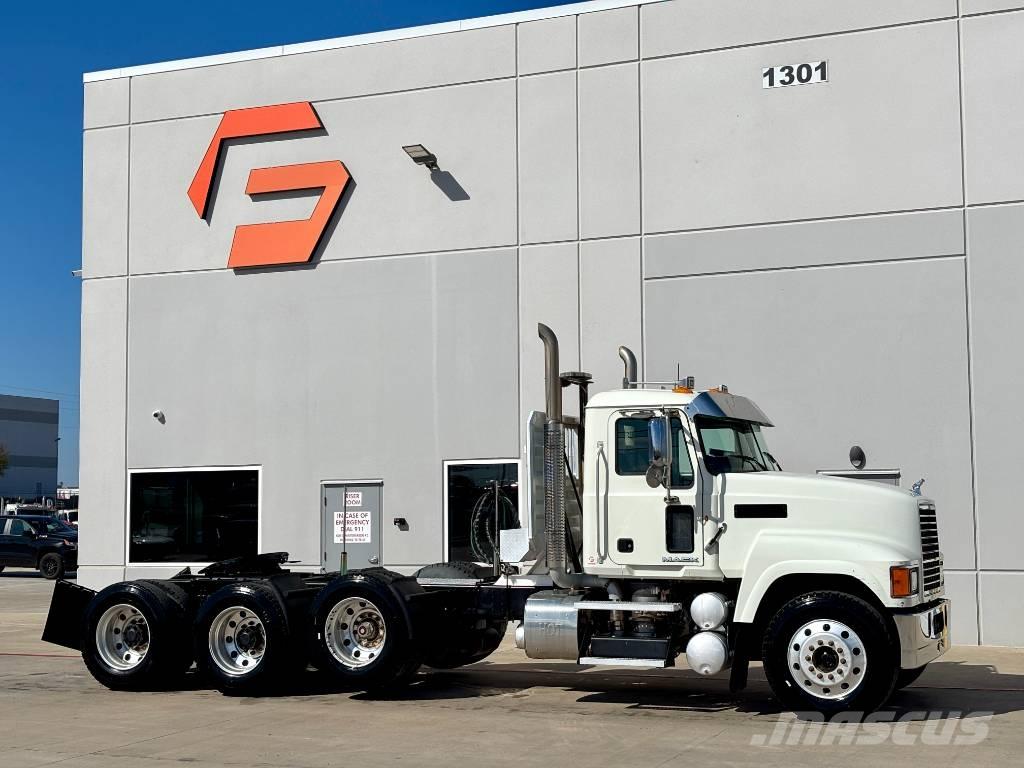 Mack CHU 613 Седельные тягачи