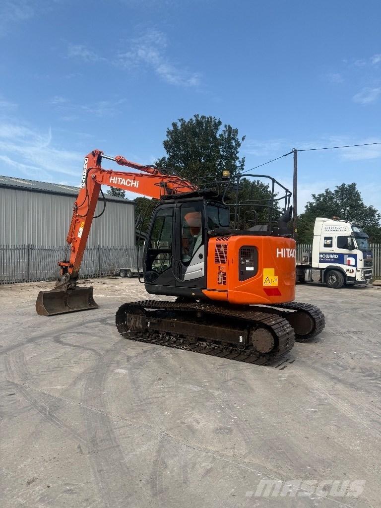 Hitachi ZX 135 US-6 Гусеничные экскаваторы