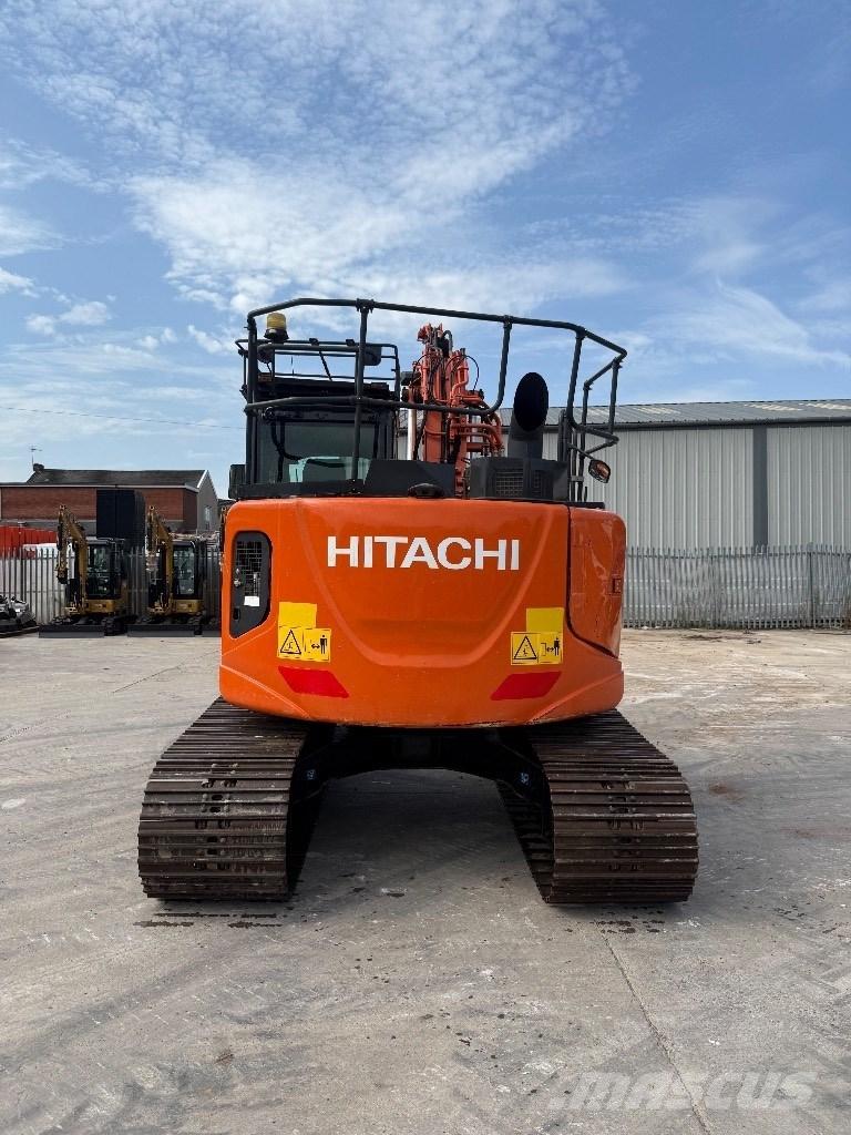 Hitachi ZX 135 US-6 Гусеничные экскаваторы