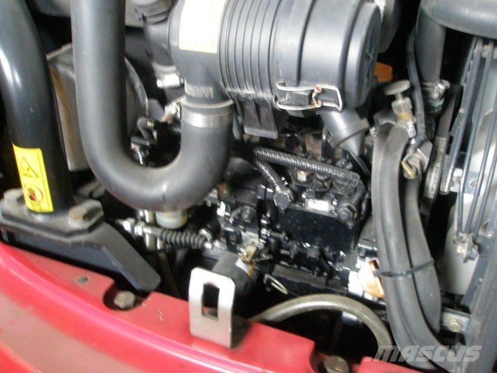 Takeuchi TB23R Мини-экскаваторы