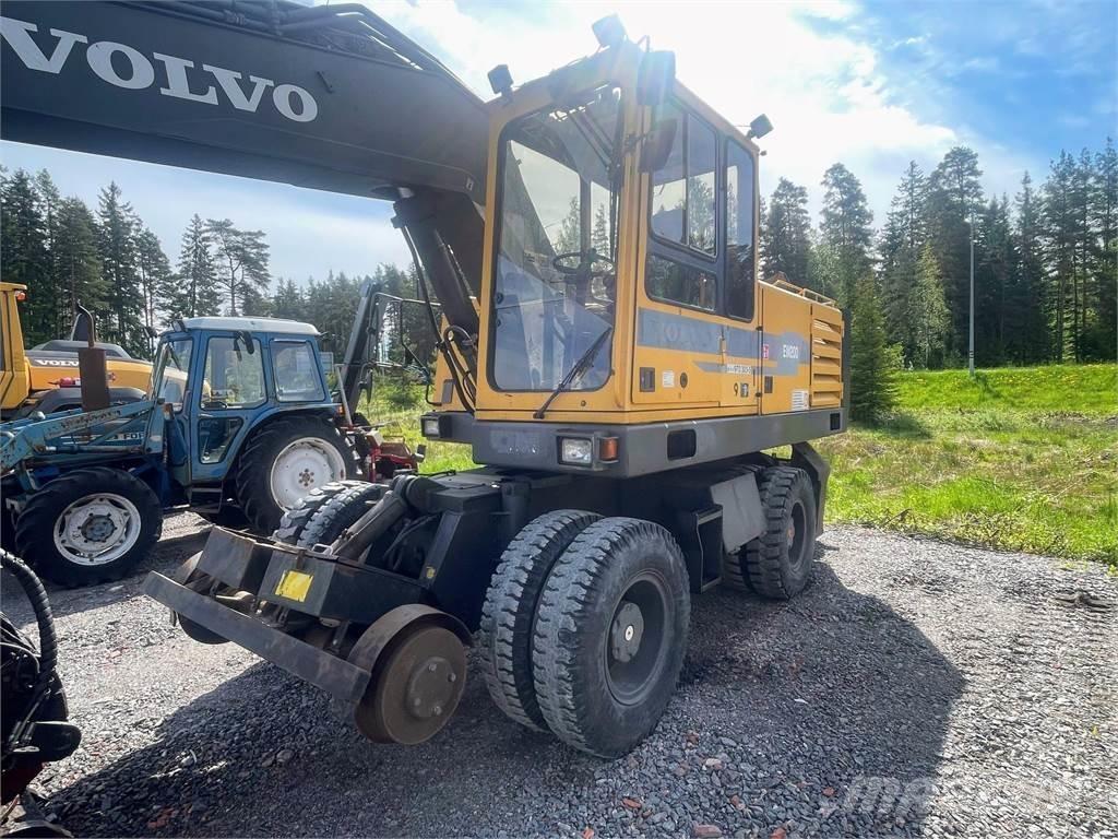 Volvo EW 200 4x4 Колёсные экскаваторы