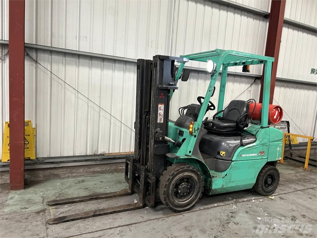 Mitsubishi FG25NT Газовые погрузчики