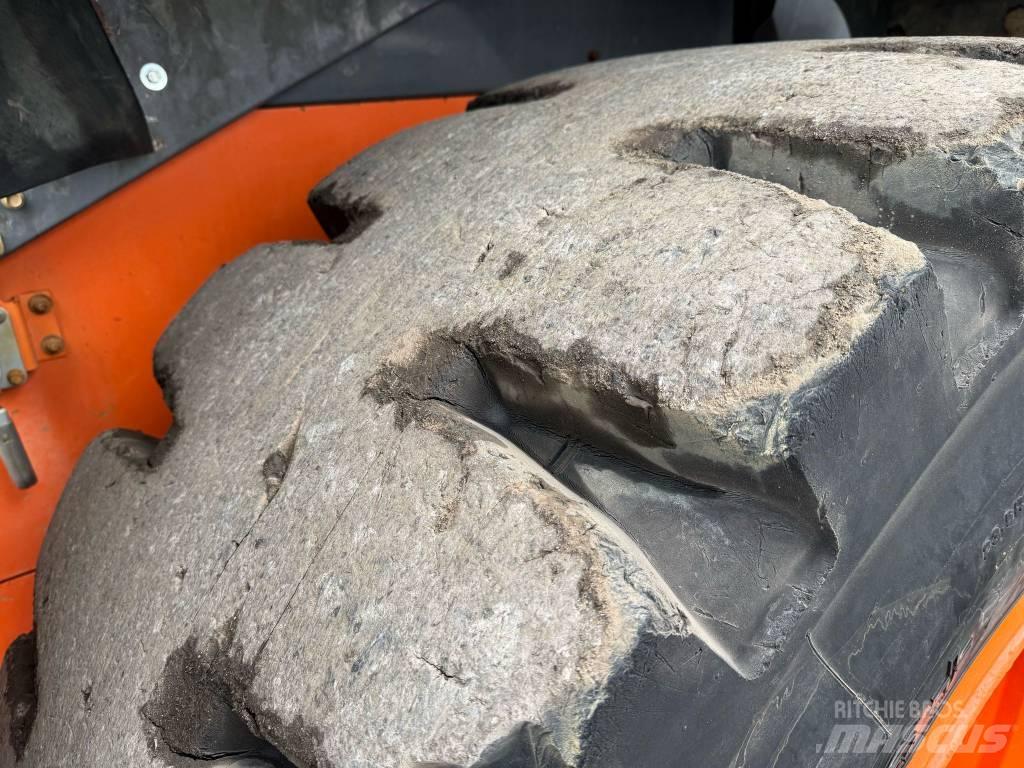 Hitachi ZW 250 Фронтальные погрузчики