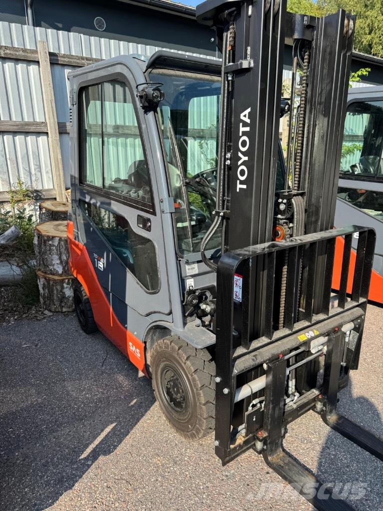 Toyota Tonero 18 Дизельные погрузчики