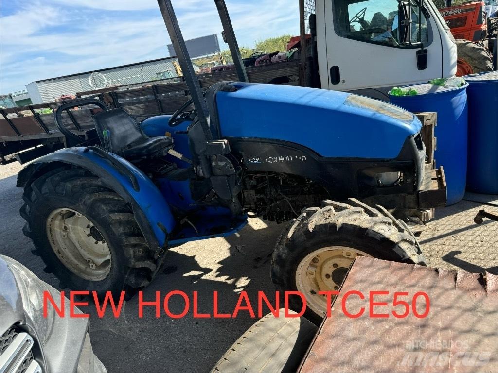New Holland TCE50 Трактора