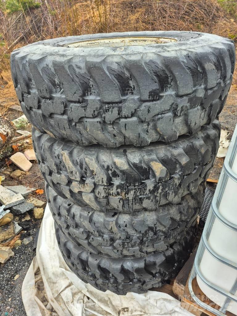 Dunlop 365/80R20 Шины и колёса