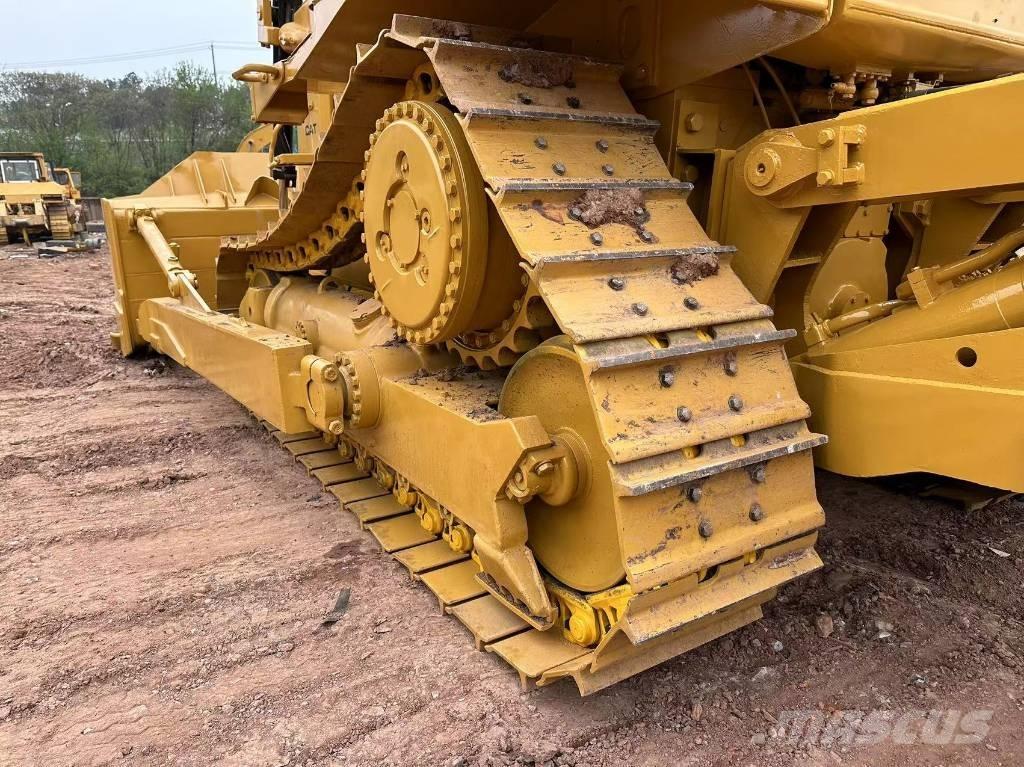 CAT D8R Гусеничные бульдозеры