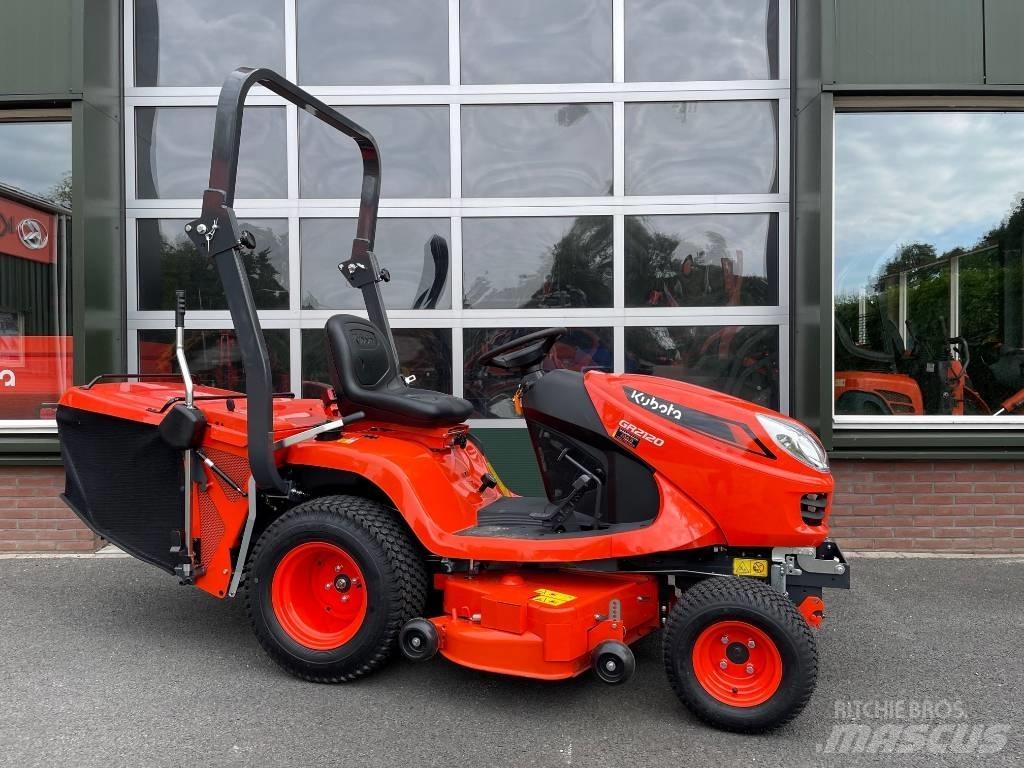 Kubota GR 2120 Самоходные газонокосилки