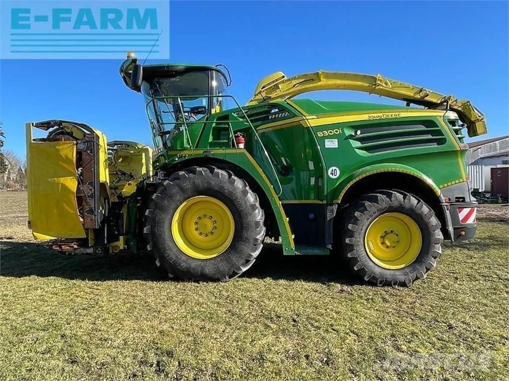 John Deere 8300 Самоходные кормоуборочные комбайны