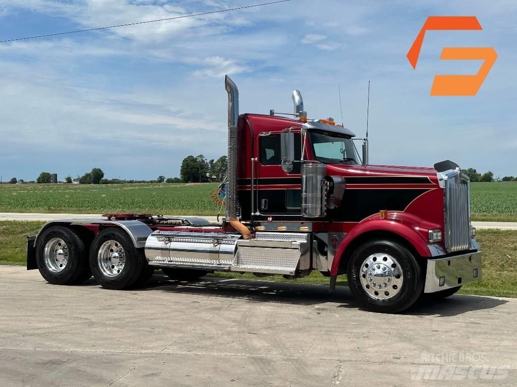 Kenworth W900 Седельные тягачи