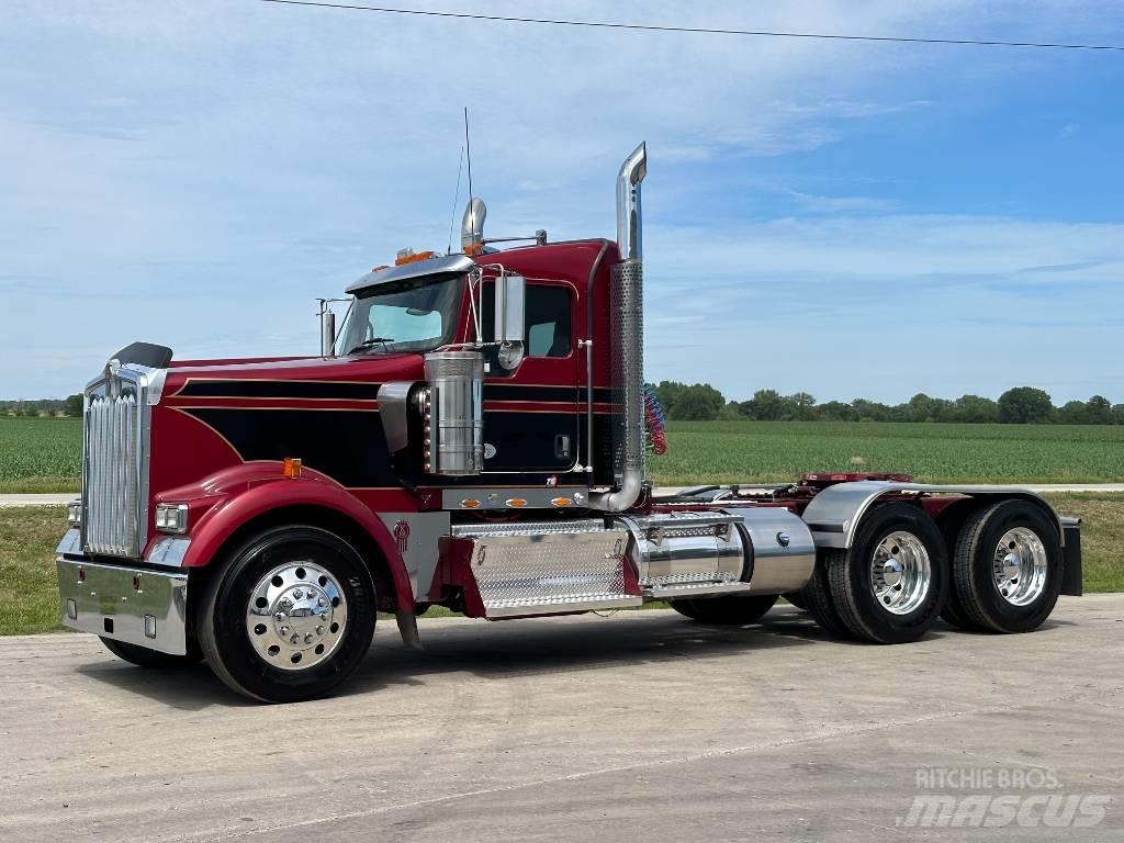 Kenworth W900 Седельные тягачи
