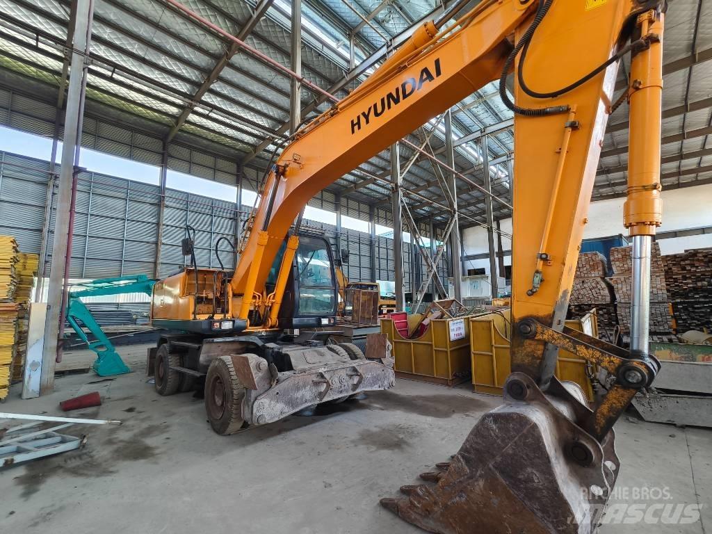 Hyundai R210w-7 Колёсные экскаваторы