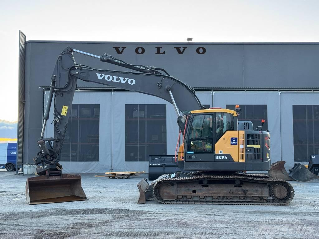 Volvo ECR 235 EL Гусеничные экскаваторы