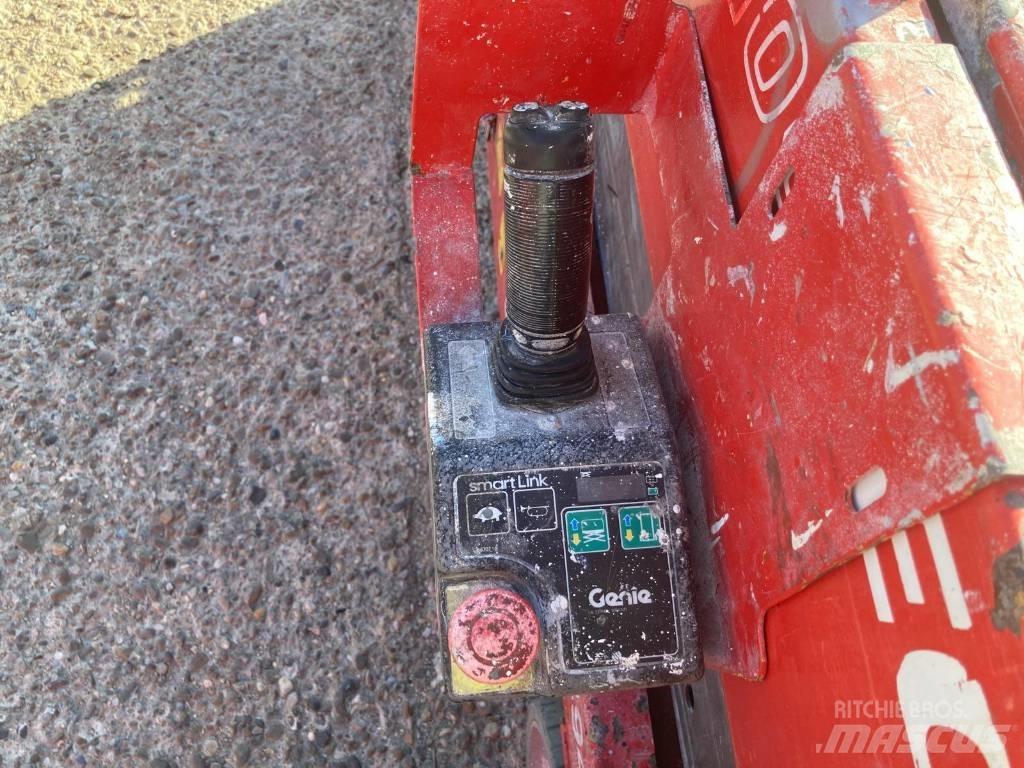 Manitou 100 SEC Ножничные подъемники