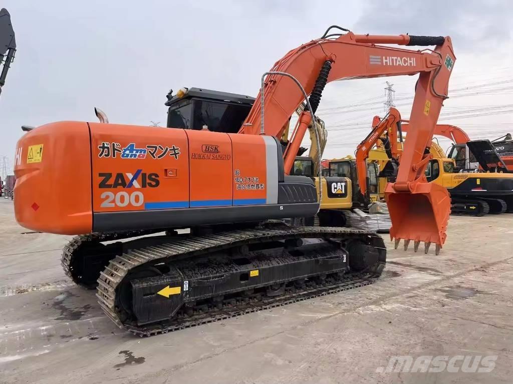 Hitachi ZX 200 Гусеничные экскаваторы